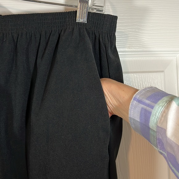 EXC Alfred Dunner Classics PANTS Women’s 16P Mid Rise Straight Pull-On SHORT - Picture 6 of 11